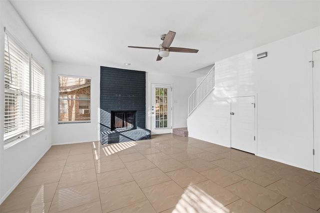 4413 Whispering Valley DR D, Austin, TX 78727