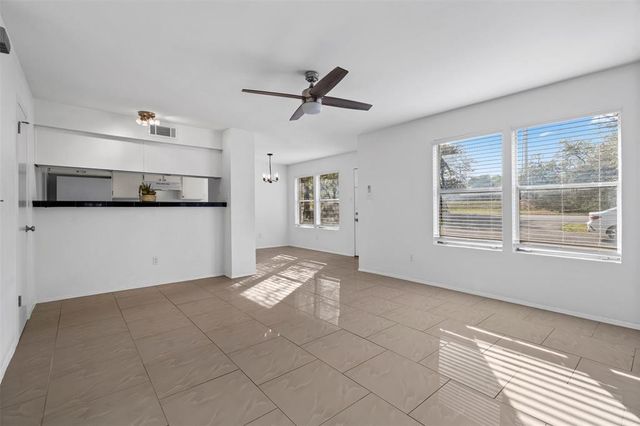4413 Whispering Valley DR D, Austin, TX 78727