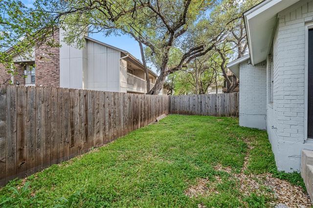 4413 Whispering Valley DR D, Austin, TX 78727