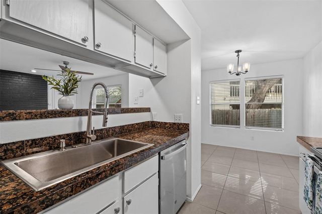 4413 Whispering Valley DR D, Austin, TX 78727