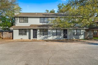 4413 Whispering Valley DR D, Austin, TX 78727