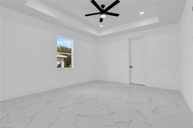 172 Pembroke ST, Lehigh Acres, FL 33974