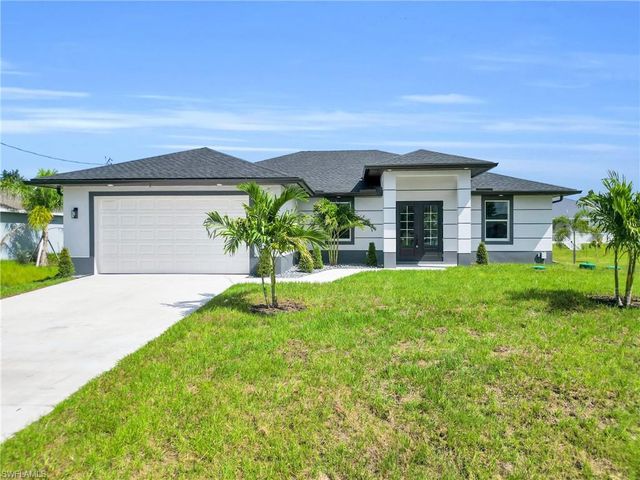 172 Pembroke ST, Lehigh Acres, FL 33974
