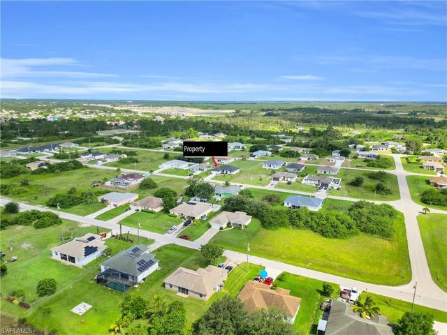 172 Pembroke ST, Lehigh Acres, FL 33974