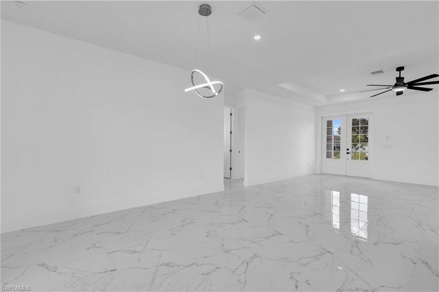 172 Pembroke ST, Lehigh Acres, FL 33974