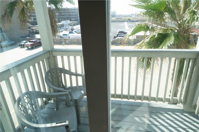 14802 Windward Dr 227, Corpus Christi, TX 78418