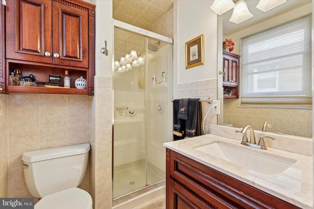 7406 HILL RD, Philadelphia, PA 19128