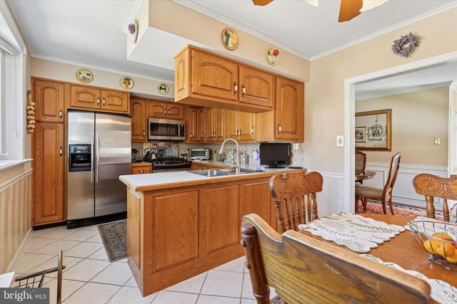 7406 HILL RD, Philadelphia, PA 19128