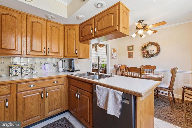 7406 HILL RD, Philadelphia, PA 19128