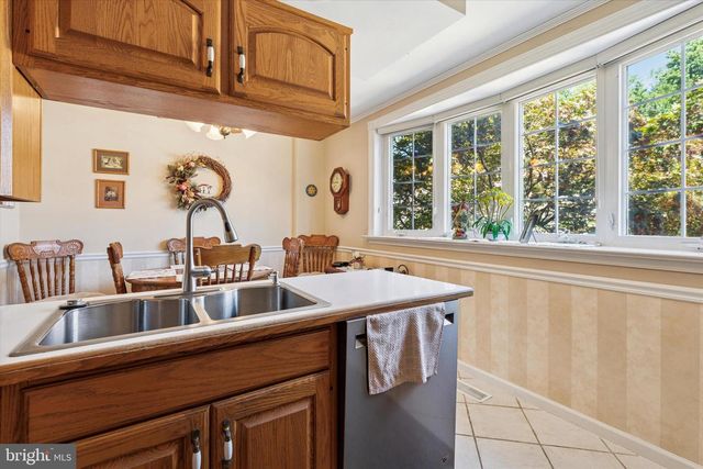 7406 HILL RD, Philadelphia, PA 19128