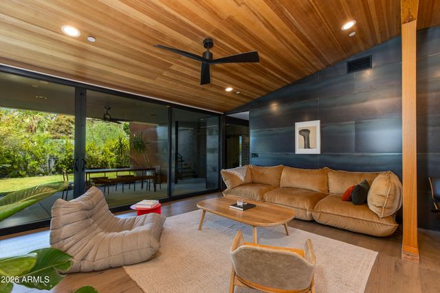 2022 E GARDENIA Avenue, Phoenix, AZ 85020