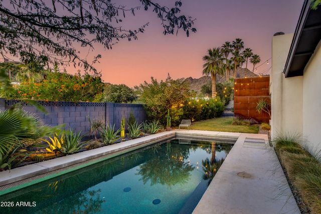 2022 E GARDENIA Avenue, Phoenix, AZ 85020