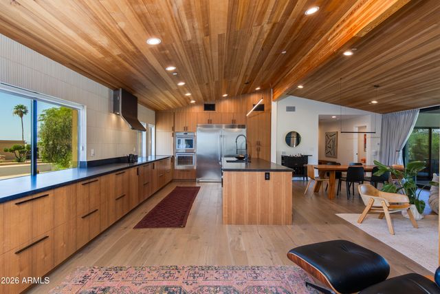 2022 E GARDENIA Avenue, Phoenix, AZ 85020