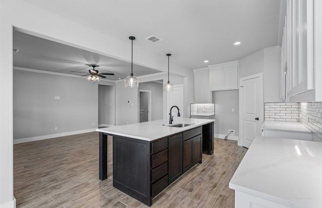 221 Jimmy Lane, Millsap, TX 76066