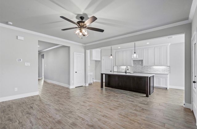221 Jimmy Lane, Millsap, TX 76066