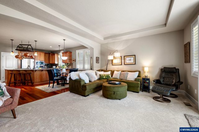 426 Troon Av, Woodburn, OR 97071
