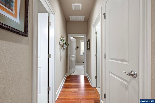 426 Troon Av, Woodburn, OR 97071