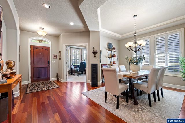 426 Troon Av, Woodburn, OR 97071