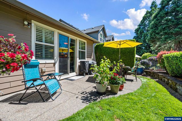 426 Troon Av, Woodburn, OR 97071