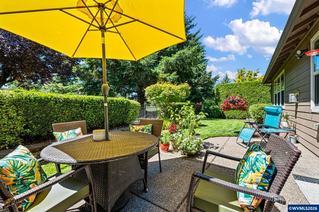 426 Troon Av, Woodburn, OR 97071