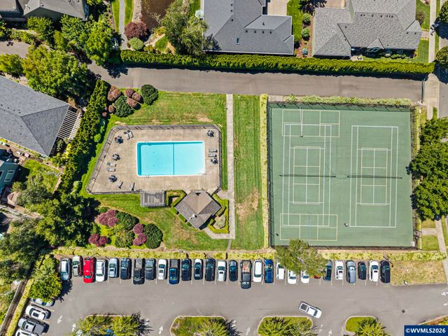 426 Troon Av, Woodburn, OR 97071