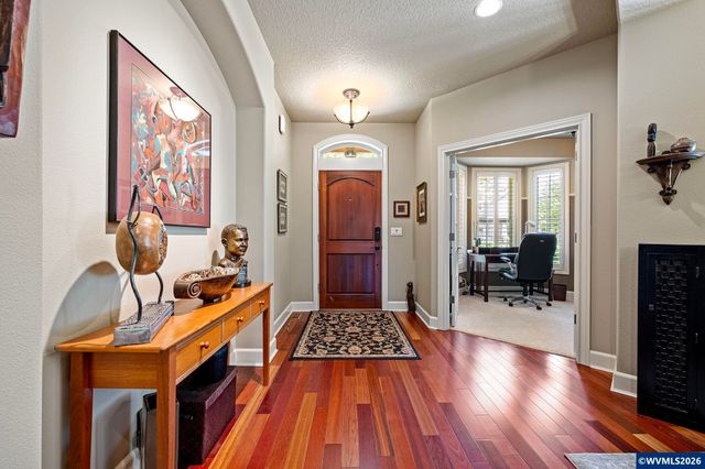 426 Troon Av, Woodburn, OR 97071