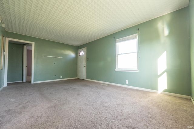 2205 S Vine Street, Muncie, IN 47302