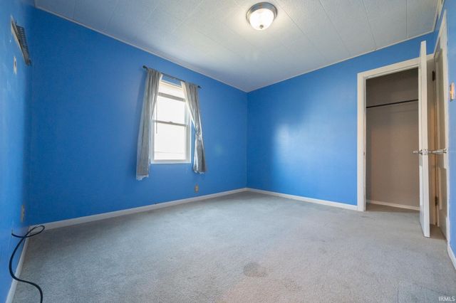 2205 S Vine Street, Muncie, IN 47302