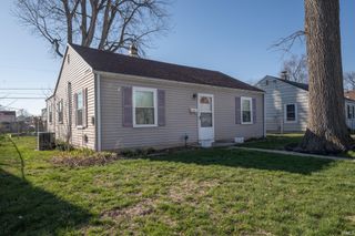 2205 S Vine Street, Muncie, IN 47302