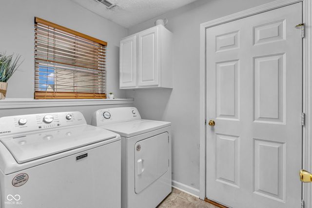 865 W Palomino Place, Bargersville, IN 46106