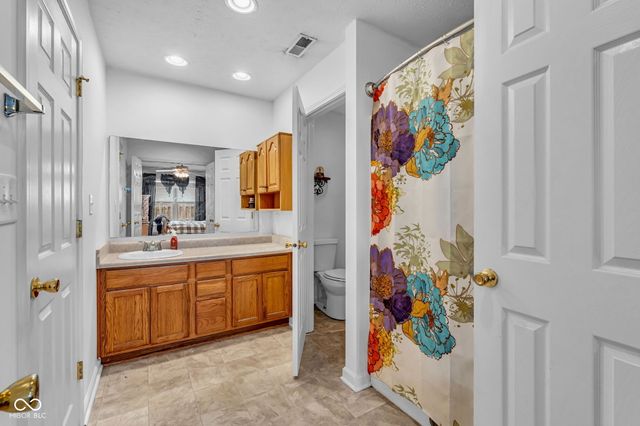 865 W Palomino Place, Bargersville, IN 46106