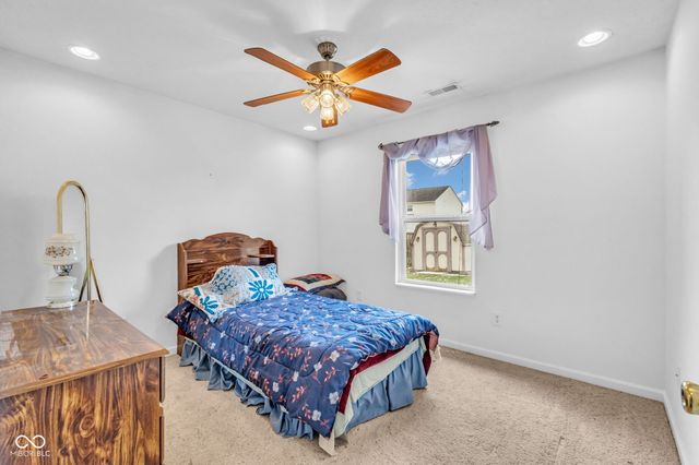 865 W Palomino Place, Bargersville, IN 46106