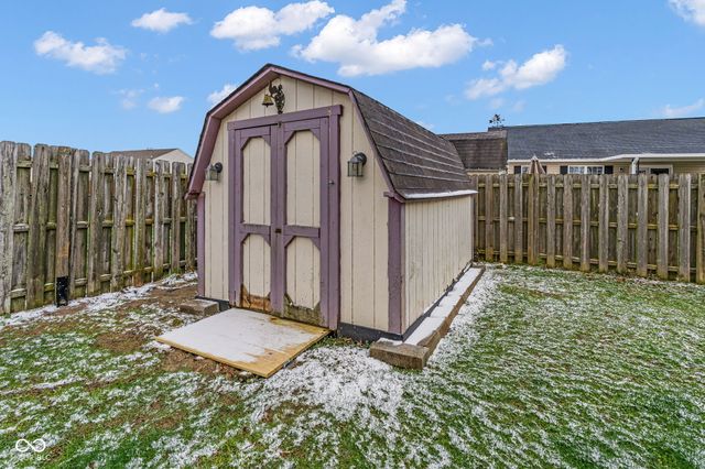 865 W Palomino Place, Bargersville, IN 46106