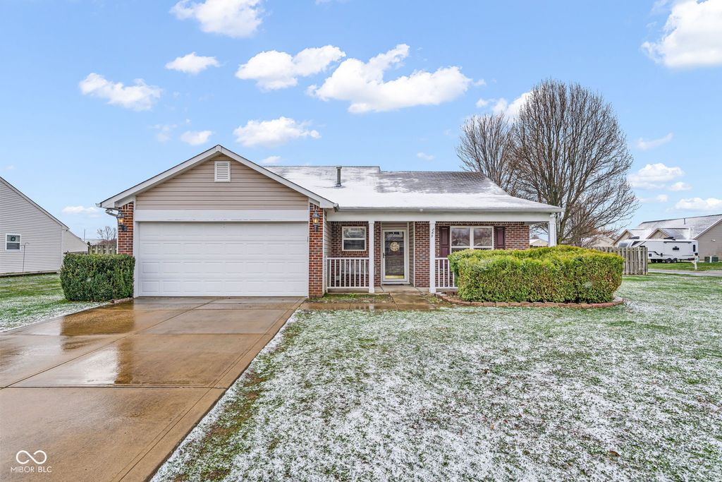 865 W Palomino Place, Bargersville, IN 46106