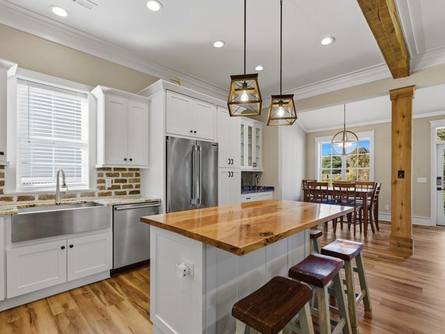 5068 South First St., Murrells Inlet, SC 29576