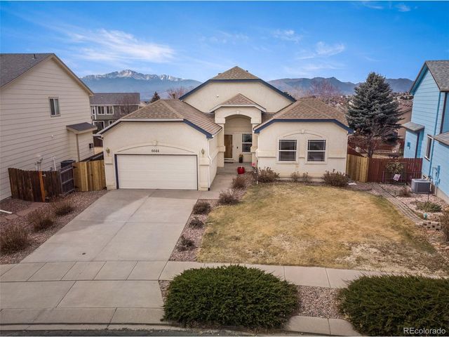 6644 Dream Weaver Dr, Colorado Springs, CO 80923