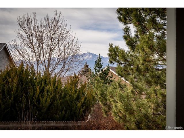 6644 Dream Weaver Dr, Colorado Springs, CO 80923