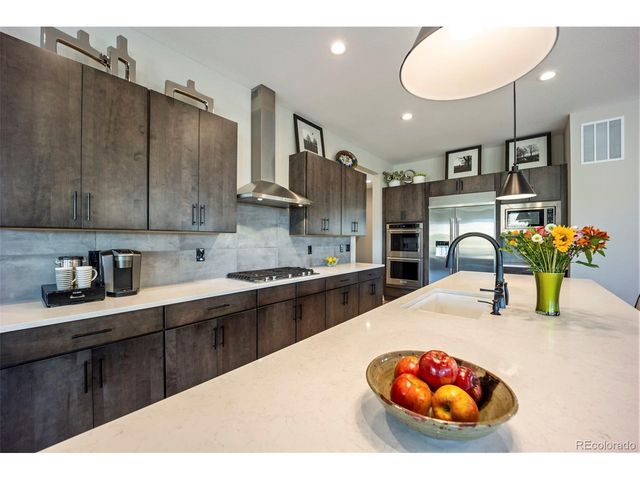 124 Scrubjay Ln, Castle Rock, CO 80104