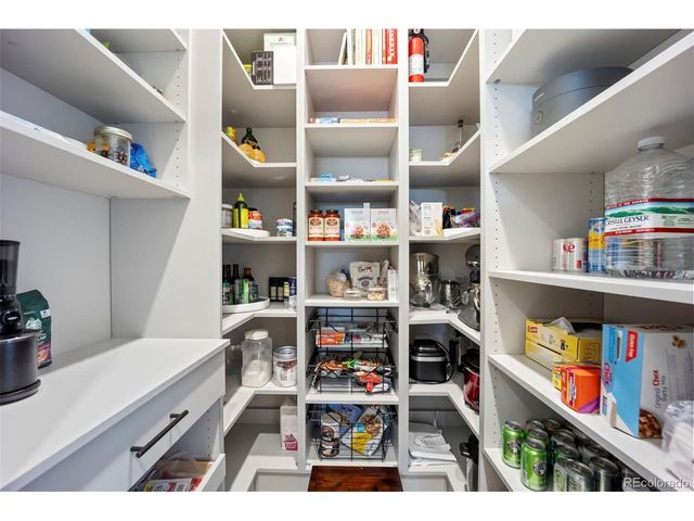 124 Scrubjay Ln, Castle Rock, CO 80104