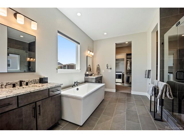 124 Scrubjay Ln, Castle Rock, CO 80104