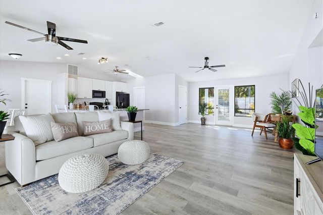 903 72ND ST NW, Bradenton, FL 34209