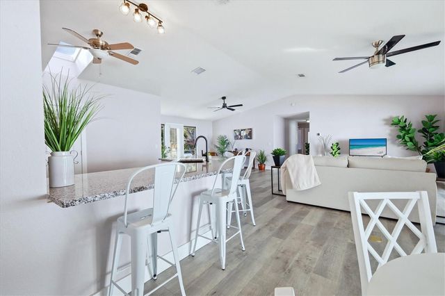 903 72ND ST NW, Bradenton, FL 34209