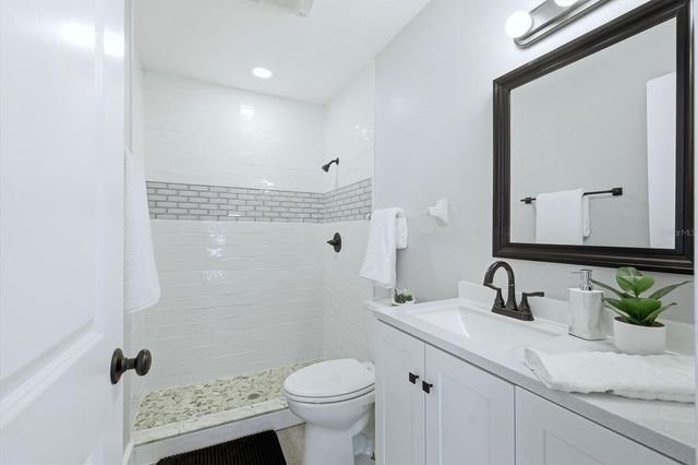 903 72ND ST NW, Bradenton, FL 34209