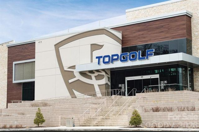 2509 Barnwood Way, Charlotte, NC 28216