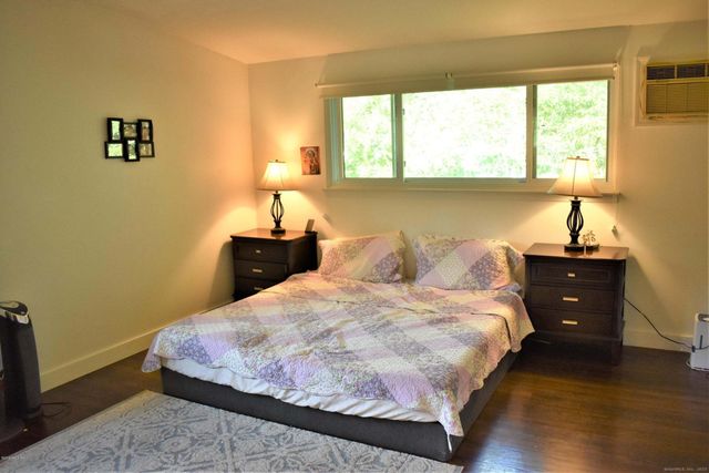 4 Split Timber Place, Greenwich, CT 06878