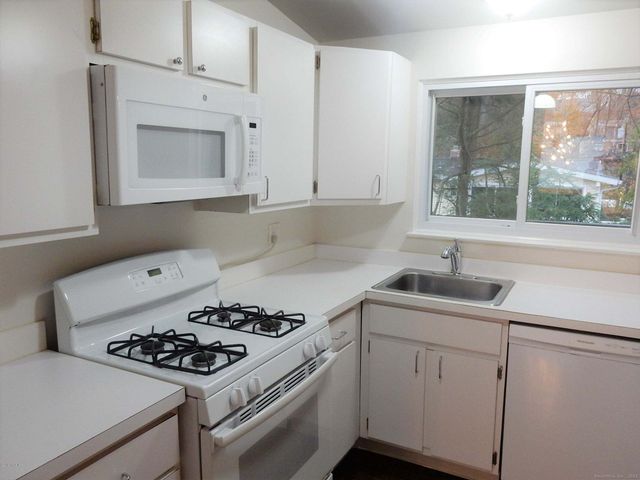 4 Split Timber Place, Greenwich, CT 06878