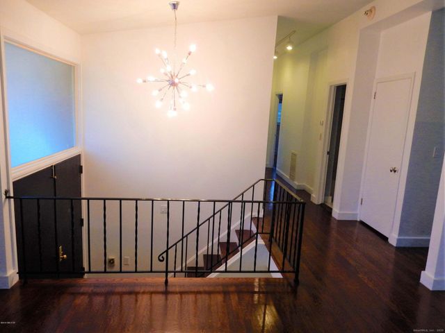 4 Split Timber Place, Greenwich, CT 06878