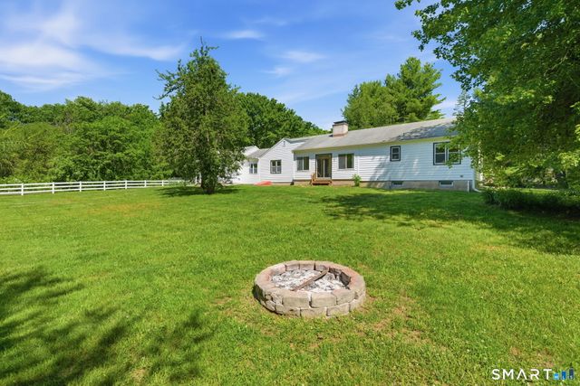 965 West River Street, Milford, CT 06461