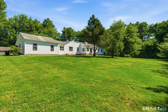 965 West River Street, Milford, CT 06461