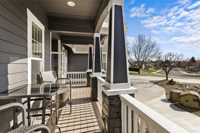 1407 N Canterbury Drive, Ellensburg, WA 98926